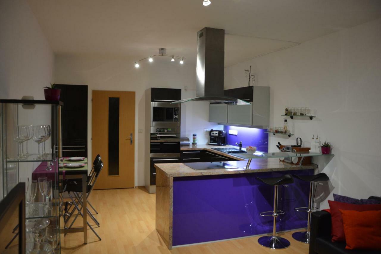 Apartman Zderadova 布尔诺 外观 照片