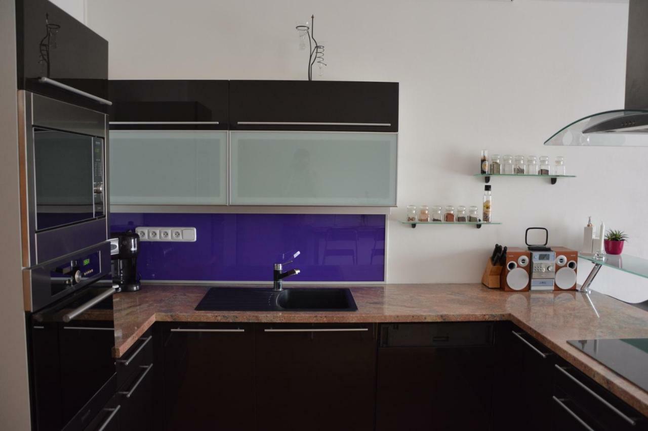 Apartman Zderadova 布尔诺 外观 照片