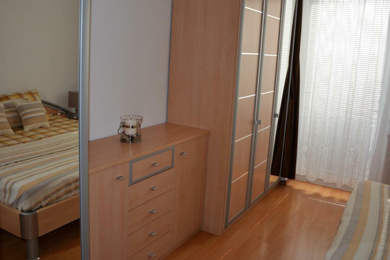 Apartman Zderadova 布尔诺 外观 照片